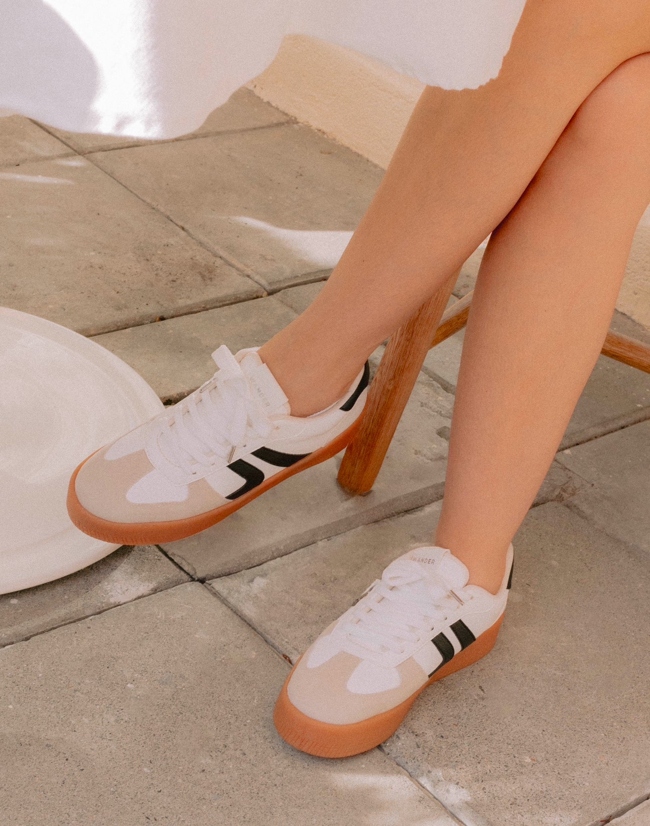 Vera Blanco y negro – WANDER - Main Image