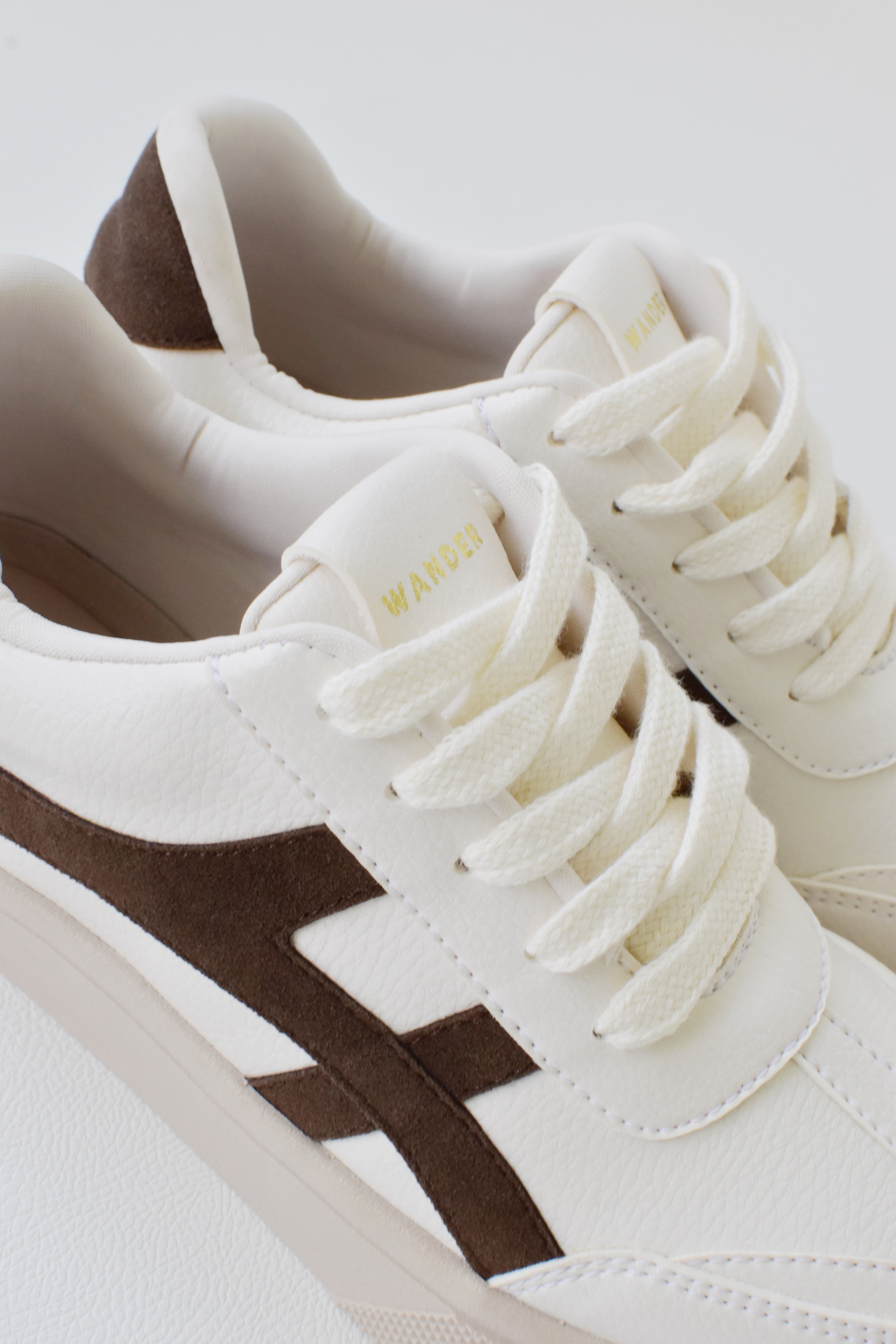 Charlotte Beige